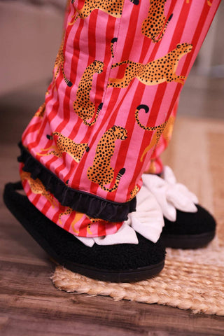 Savanna Soirée Ruffle Pajama Set: Pink/Black / Medium