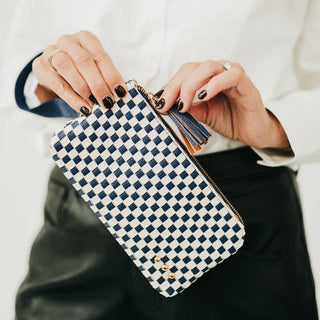Emma Woven Clutch Wristlet: Checkered Brown
