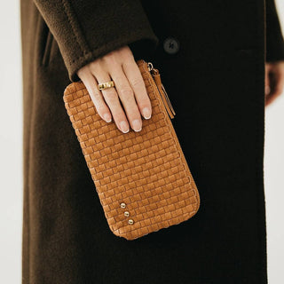 Emma Woven Clutch Wristlet: Checkered Coffee